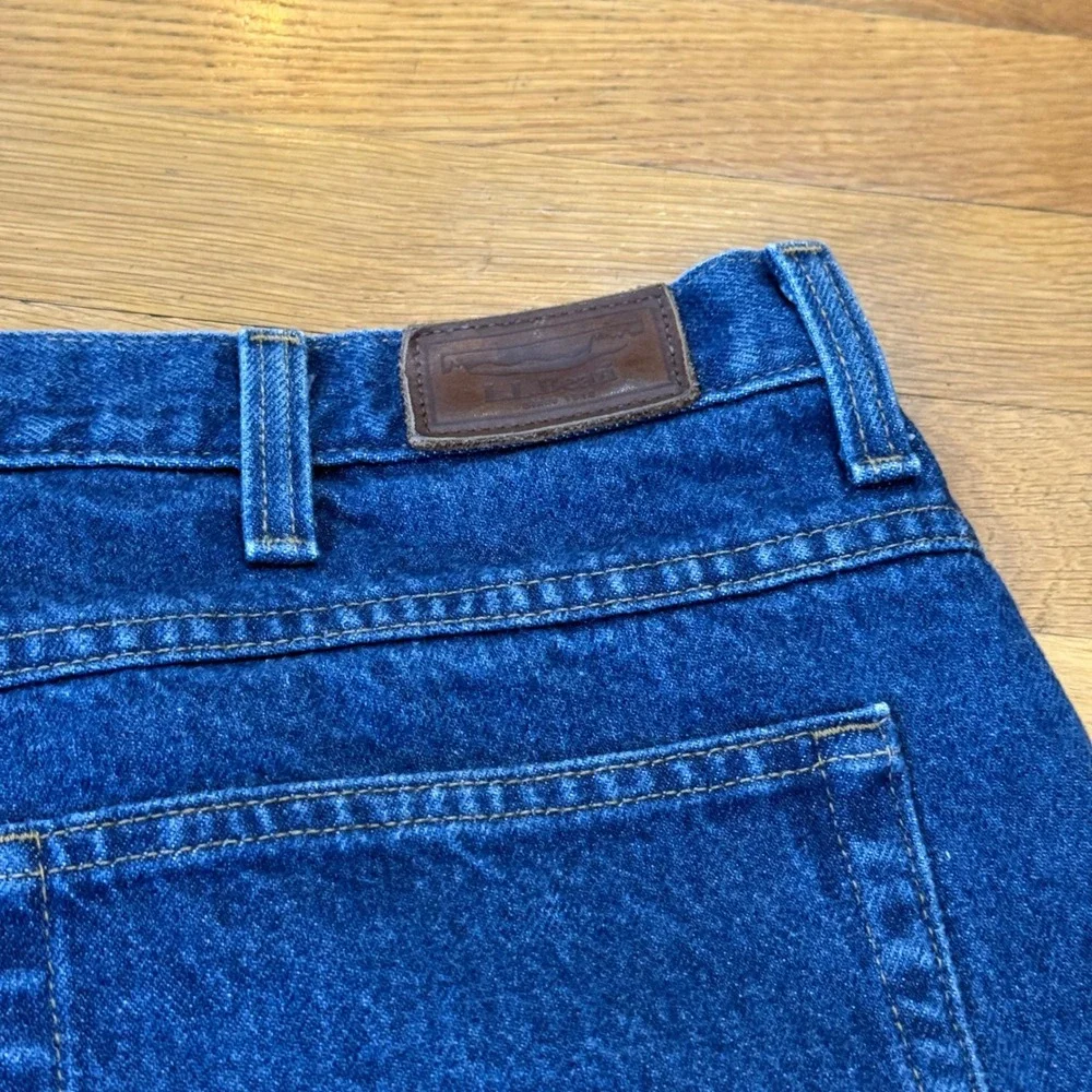 L.L. Bean waist flat